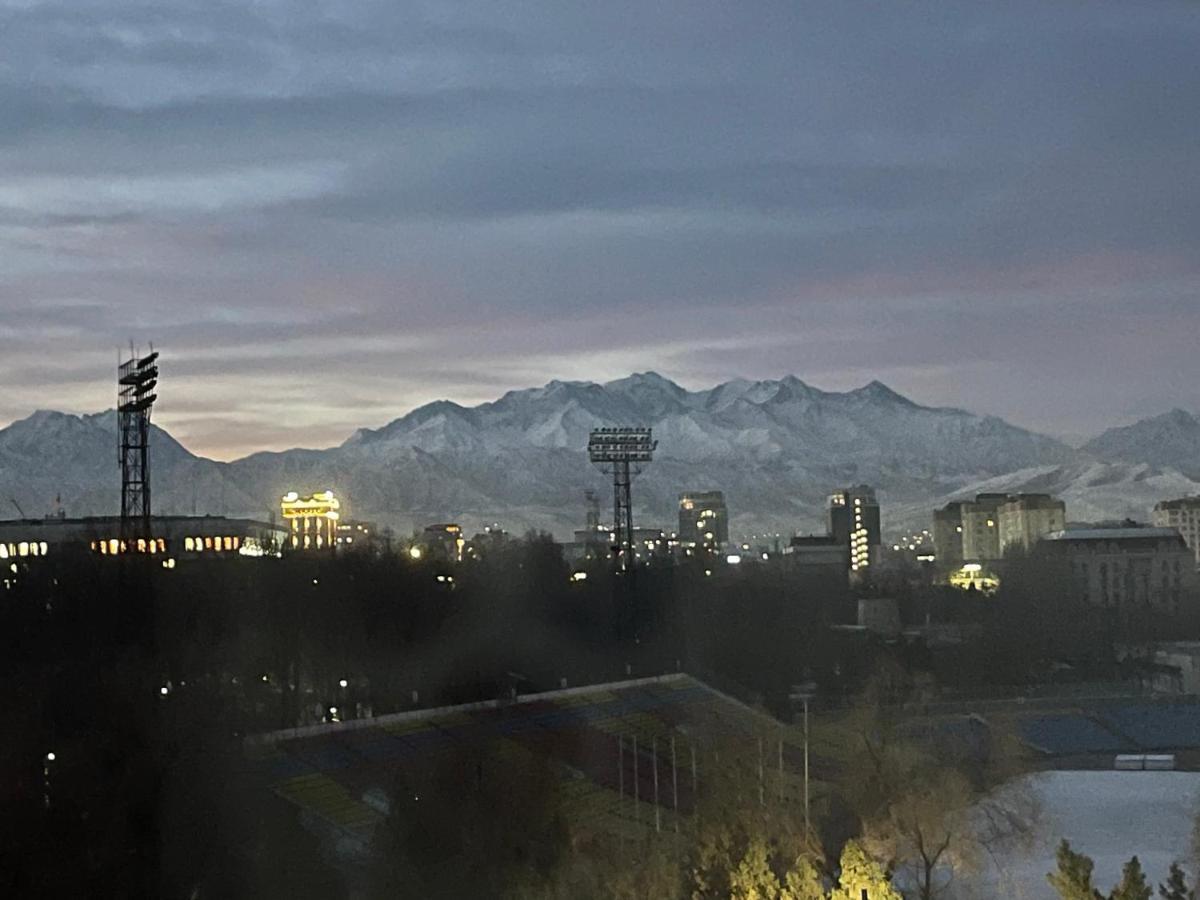 Logvinenko Apartment Bishkek Exterior foto